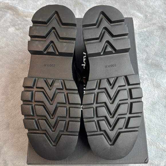 🎯NWB Beau Today Genuine Cow Leather T-Strap Loafers Black Size 6 - Picture 6 of 12